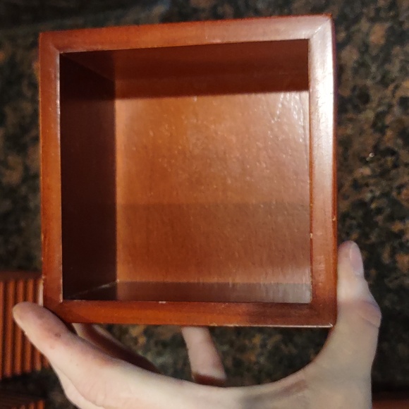 Cherry wood storage box - Picture 7 of 10